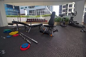 OYO Home 501 Luxury 1BR Crest Condo