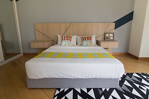 OYO Home 501 Luxury 1BR Crest Condo