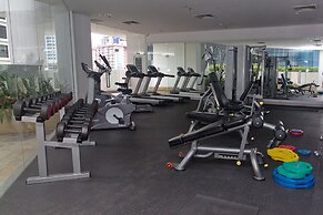 OYO Home 501 Luxury 1BR Crest Condo