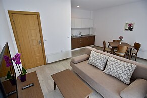 Stela Deluxe Apartments