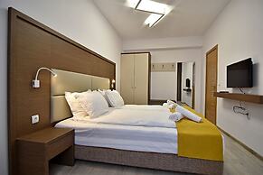 Stela Deluxe Apartments