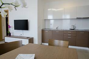 Stela Deluxe Apartments