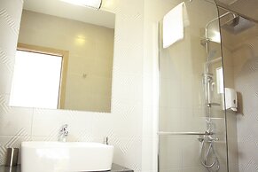 Stela Deluxe Apartments