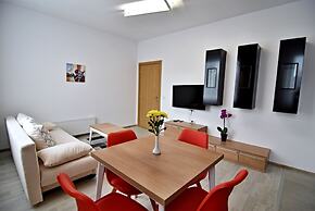 Stela Deluxe Apartments