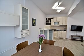 Stela Deluxe Apartments
