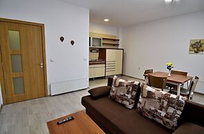 Stela Deluxe Apartments