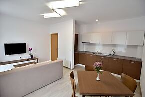 Stela Deluxe Apartments