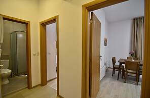Stela Deluxe Apartments