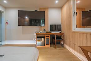 HOTEL Yeogiuhtte Gwangju Station