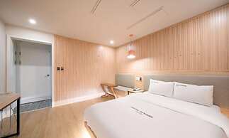 HOTEL Yeogiuhtte Gwangju Station