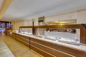 Smart Holiday Hotel & Suites -All Inclusive