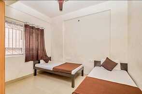 Transit Dorms - Hostel