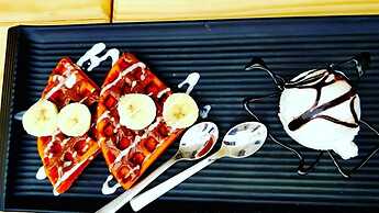 Transit Dorms - Hostel