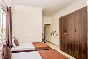 Transit Dorms - Hostel