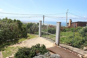 Mira Guincho house with sea view and garden