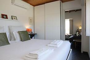 Mira Guincho house with sea view and garden
