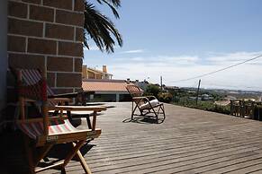 Mira Guincho house with sea view and garden
