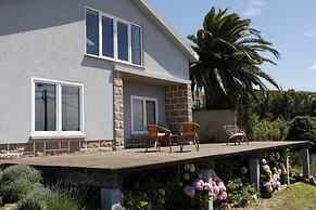 Mira Guincho house with sea view and garden