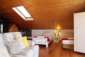 Mira Guincho house with sea view and garden