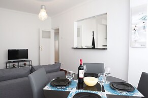 Confortable & Central Apartment