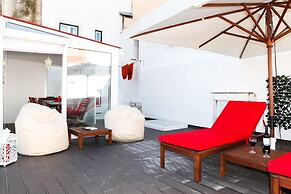 Best Terrace River view Alfama Apartment