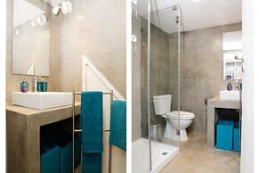 Best Terrace River view Alfama Apartment