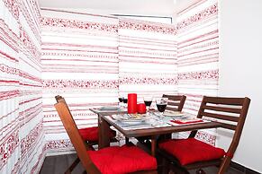 Best Terrace River view Alfama Apartment