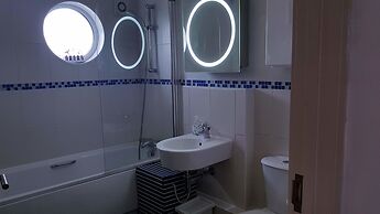 Toothbrush Apts - Ipswich Fore Hamlet