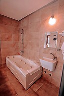 Godence Hotel Restoran