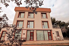 Godence Hotel Restoran