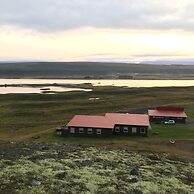 Vestmannsvatn Guesthouse