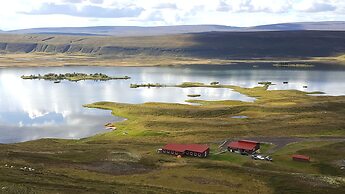 Vestmannsvatn Guesthouse