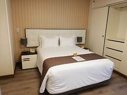 Limaq Hotel