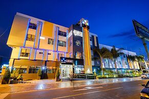 Limaq Hotel