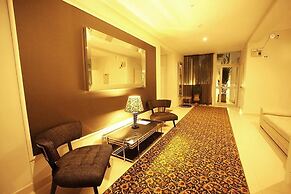 Limaq Hotel