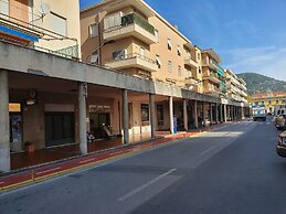 Sestri Mare & Beach Services Residence