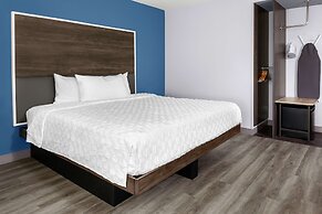 Tru by Hilton Gilbert