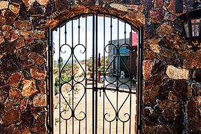 Rancho Cien Piedras