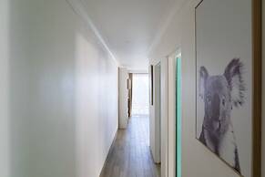 Manly Beachfront Apartment