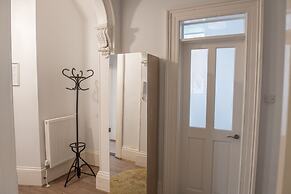 Toothbrush Apts - Ipswich Fonnereau Road