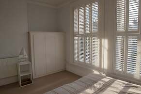 Toothbrush Apts - Ipswich Fonnereau Road