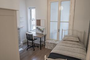 Toothbrush Apts - Ipswich Fonnereau Road