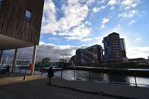Toothbrush Apartments - Ipswich Quayside