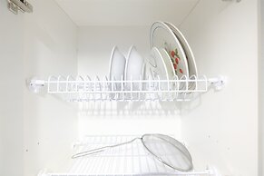 Comfortable and Modern Studio Apartment near Cawang and MT Haryono