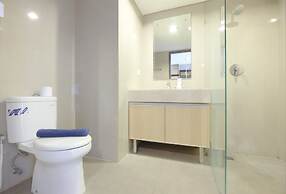 Comfortable and Modern Studio Apartment near Cawang and MT Haryono