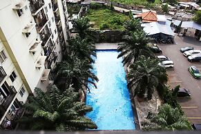 Pool View 2BR Mutiara Bekasi Apartment