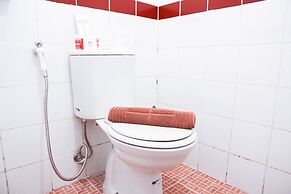 Pool View 2BR Mutiara Bekasi Apartment