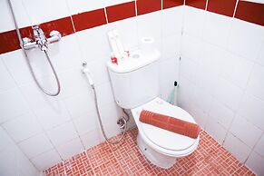 Pool View 2BR Mutiara Bekasi Apartment