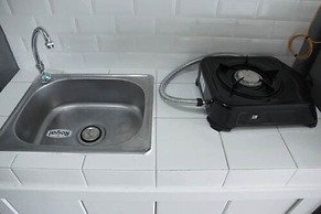 Modern and Comfortable Studio Apartment Springlake Summarecon near Sum