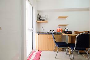 Cozy 2BR Bassura City Apartment with City View